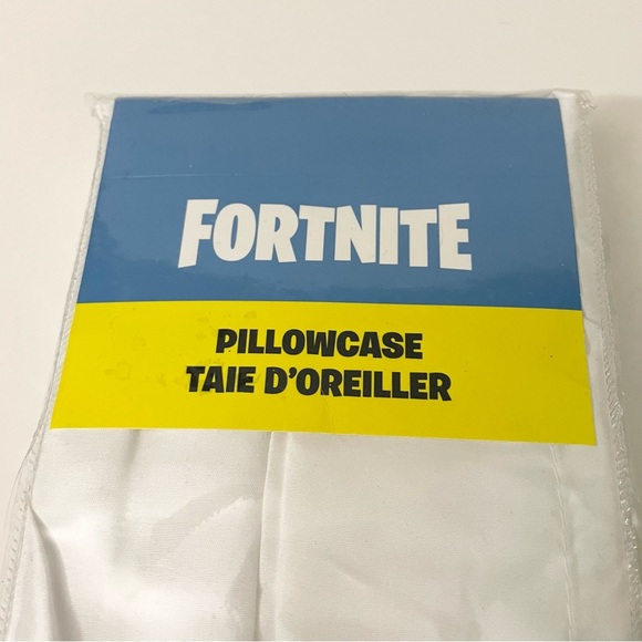 Fortnite Standard Pillowcase White Blue Kids Polyester Pillow Case - Picture 2 of 12